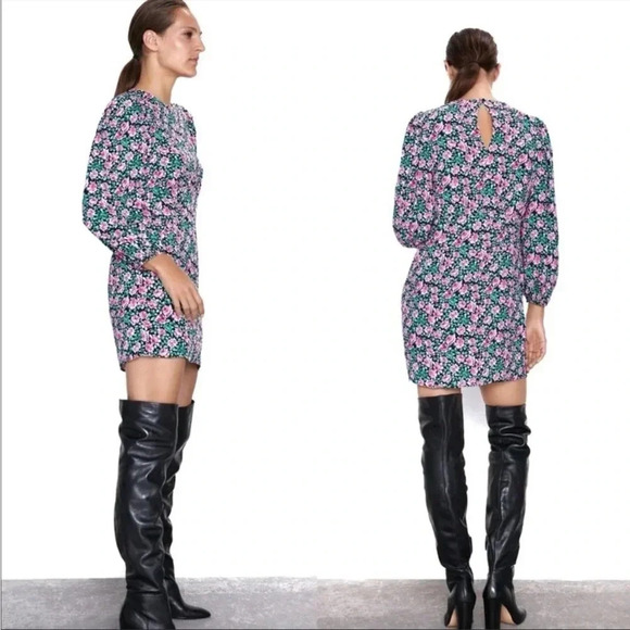 Blogger Favorite Zara ditzy floral puff sleeve mini dress - Picture 4 of 12